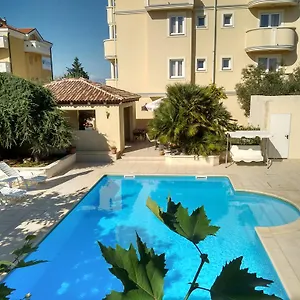 Appart hôtel Lekavski ***